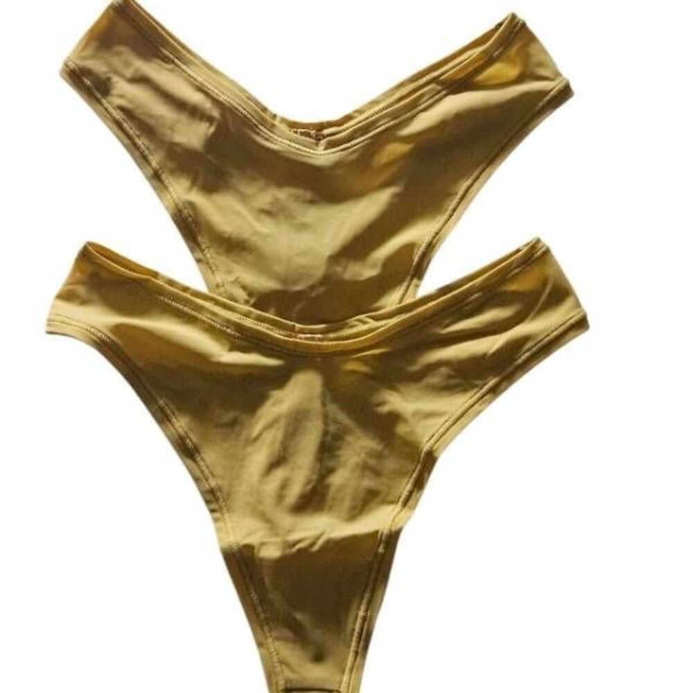 2 PAIR SKIMS V‎ CUT PANTY NWT